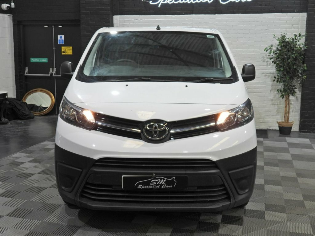 Toyota PROACE 1.5L Icon 6Dr White #5