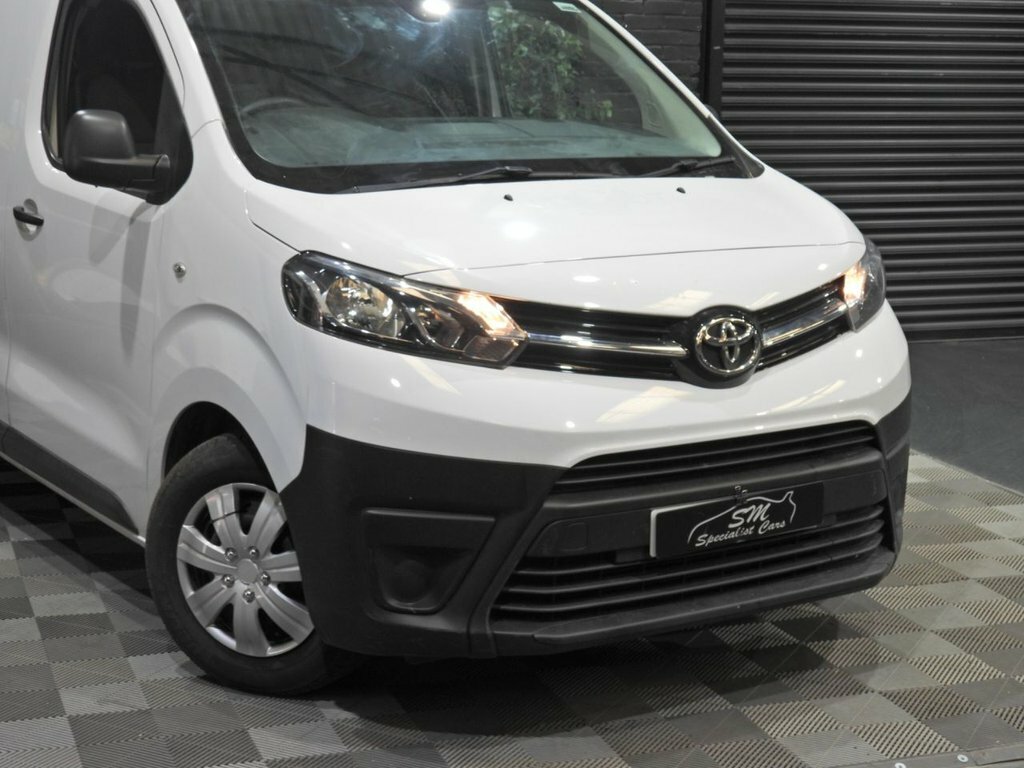 Toyota PROACE 1.5L Icon 6Dr White #3