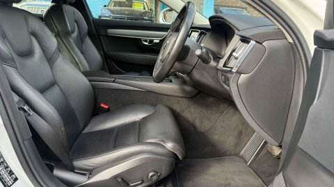 Volvo V90 2.0 V90 Momentum White #4