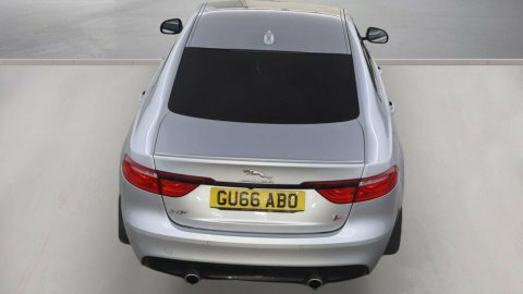 Jaguar XF 3.0D V6 S Saloon Euro 6 Ss 300 Red #7