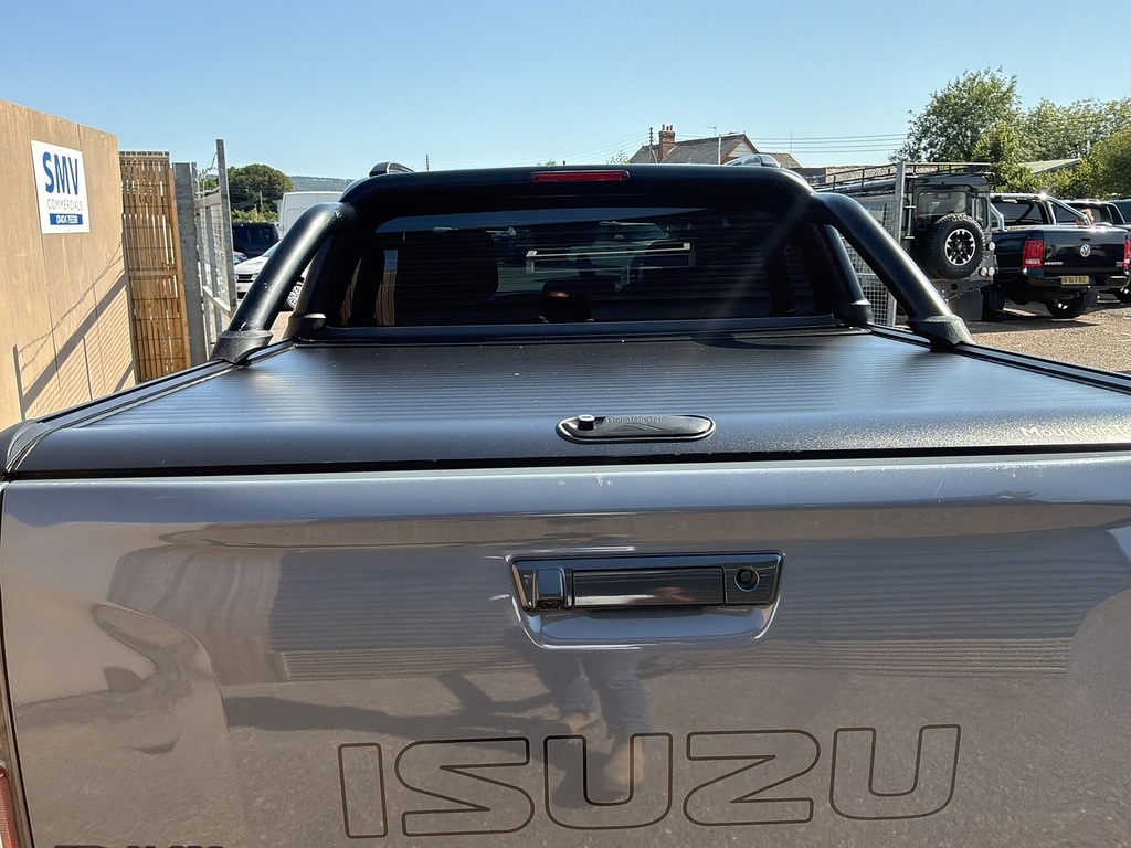 Isuzu D-Max Td V-cross Steel Edition WH74PFG Grey #3