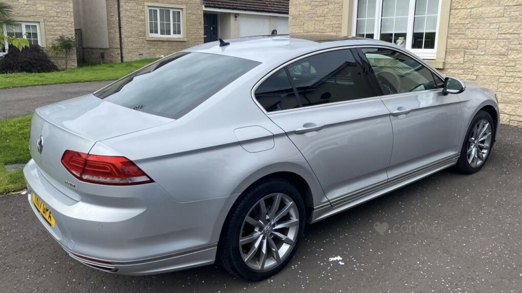 Volkswagen Passat R-line Tdi Bluemotion Technology YK17GPA Silver #2