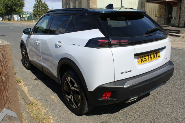 Peugeot 2008 Gt White #5