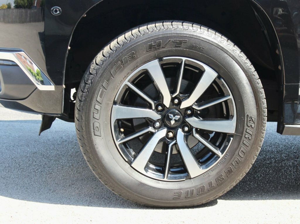 Mitsubishi Shogun Sport Sport 2.4 Di-dc 4 Au White #21