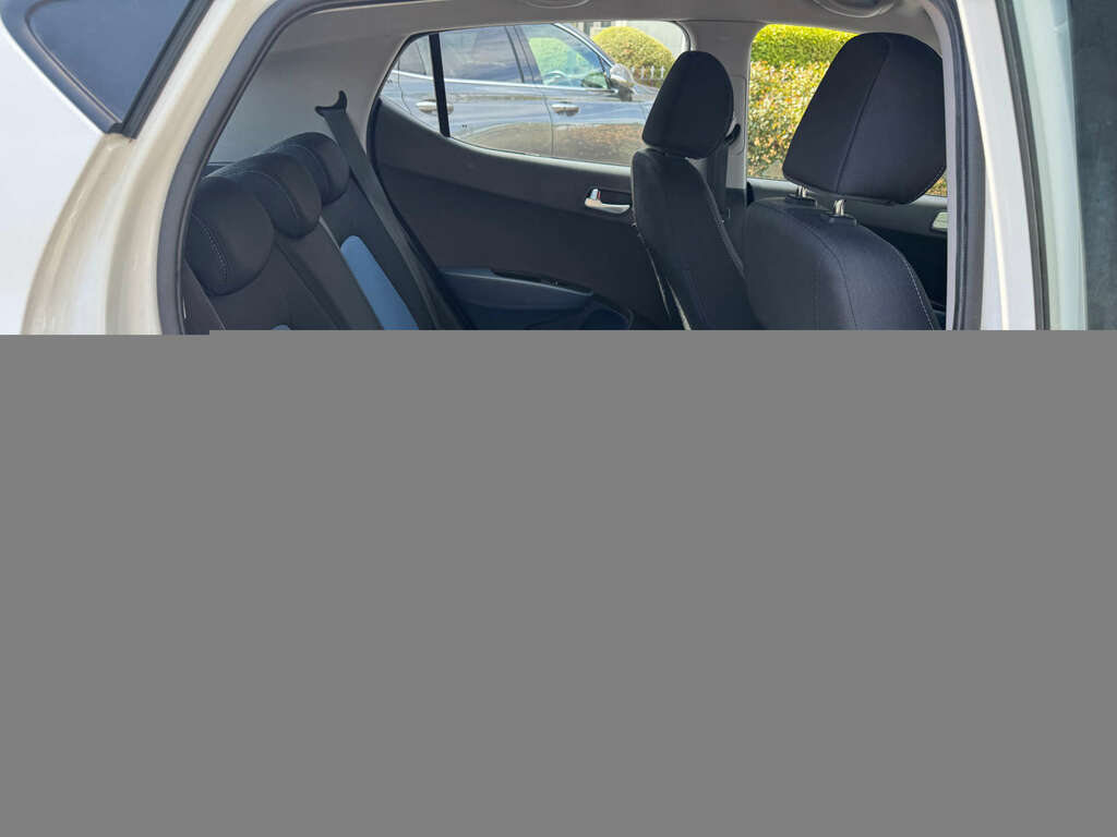 Hyundai I10 1.0 Premium Hatchback Euro 5 66 White #6