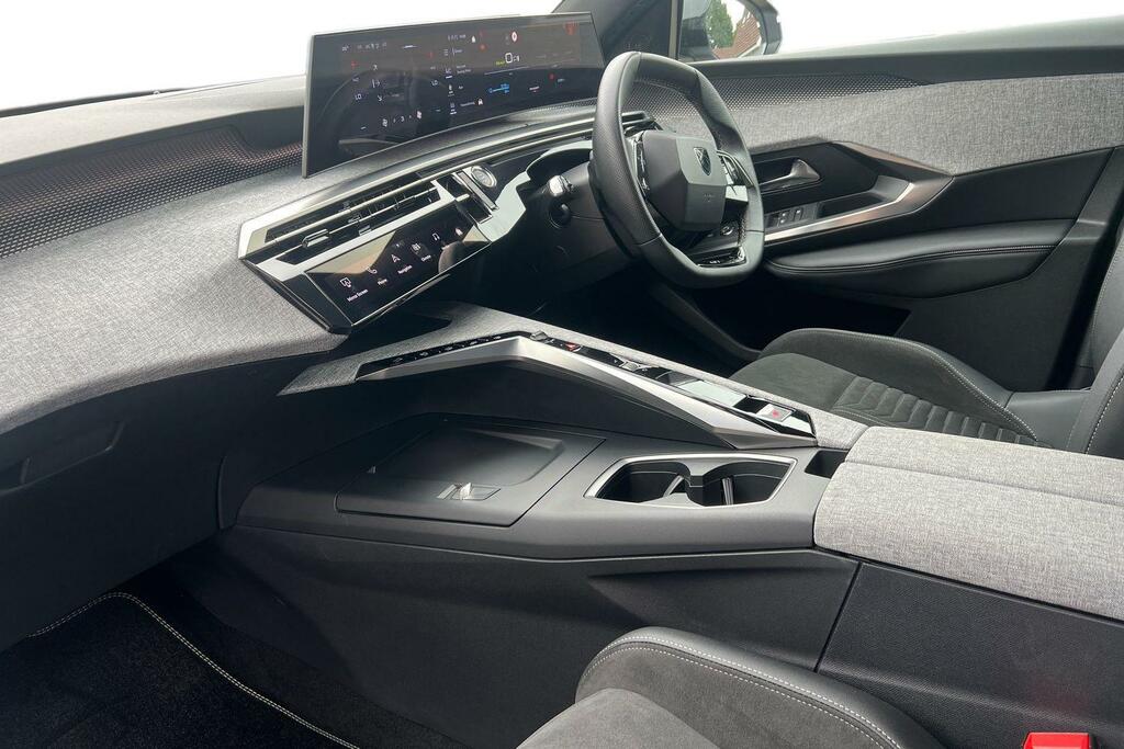 Peugeot 5008 73Kwh Gt Grey #6