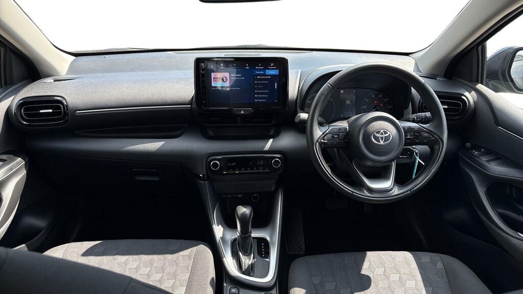 Toyota Yaris 1.5 Vvt-h Icon E-cvt Euro 6 Ss FG25HMV Grey #6