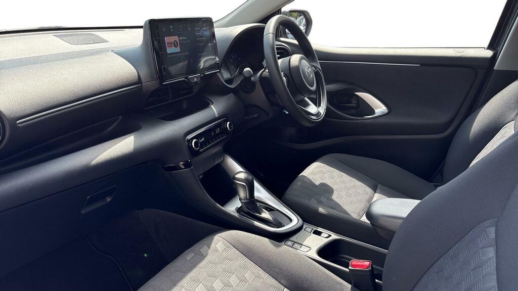 Toyota Yaris 1.5 Vvt-h Icon E-cvt Euro 6 Ss FG25HMV Grey #5