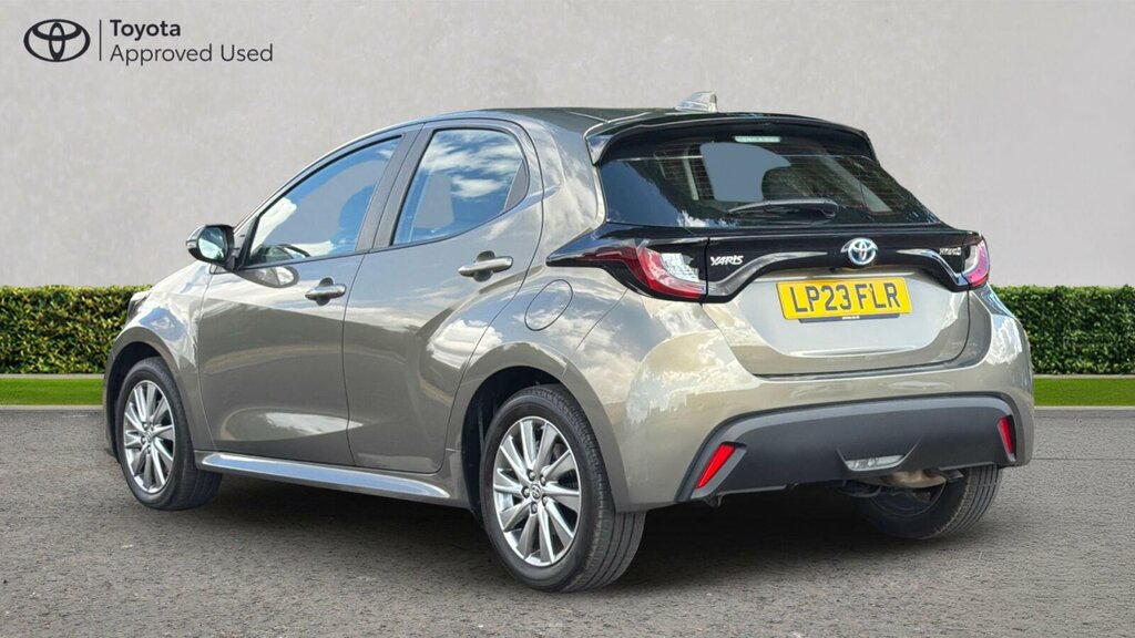 Toyota Yaris 1.5 Vvt-h Icon Hatchback Hybrid E-cvt E LP23FLR Brown #4