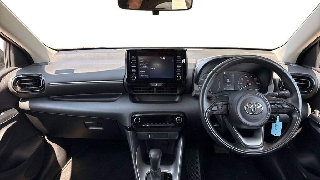 Toyota Yaris 1.5 Vvt-h Icon Hatchback Hybrid E-cvt E YM23WCC White #6