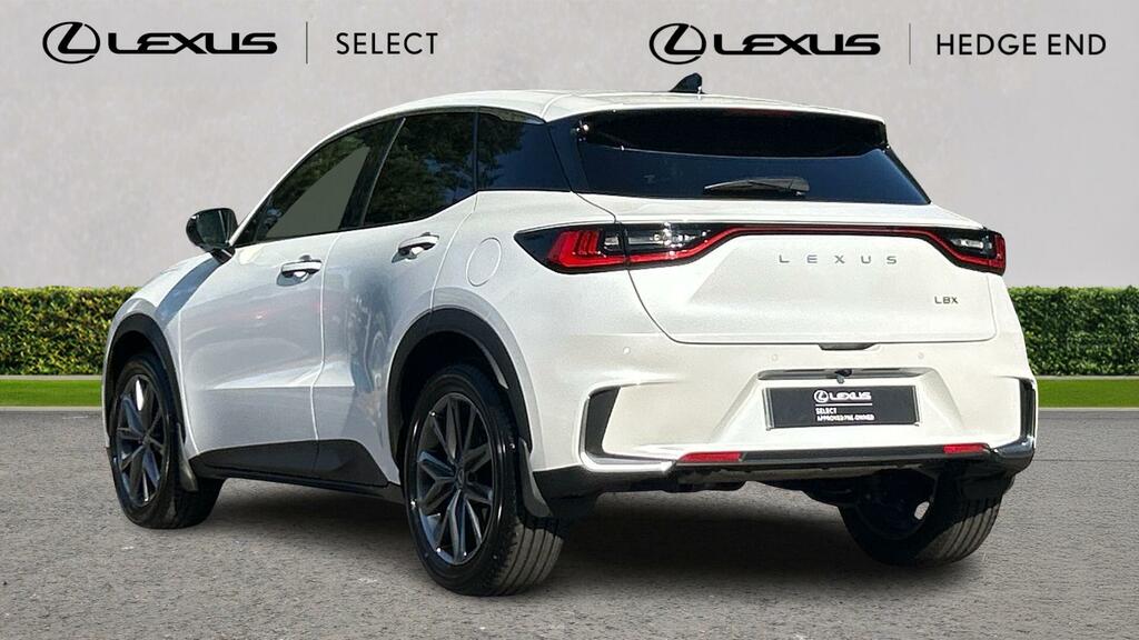 Lexus LBX 1.5 Vvt-ie Takumi Suv Hybrid E-cvt Euro HK26EFB White #4