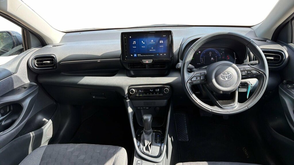 Toyota Yaris 1.5 Vvt-h Design Hatchback Hybrid E-cvt BW73DXF Grey #6