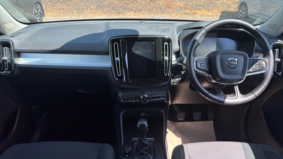 Volvo XC40 Momentum, T3 Black #5