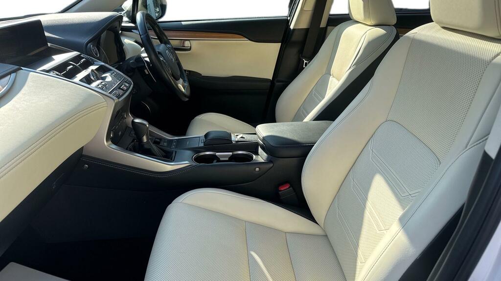Lexus NX 2.5 300H Gpf Takumi Suv Hybrid E-cvt 4W White #5