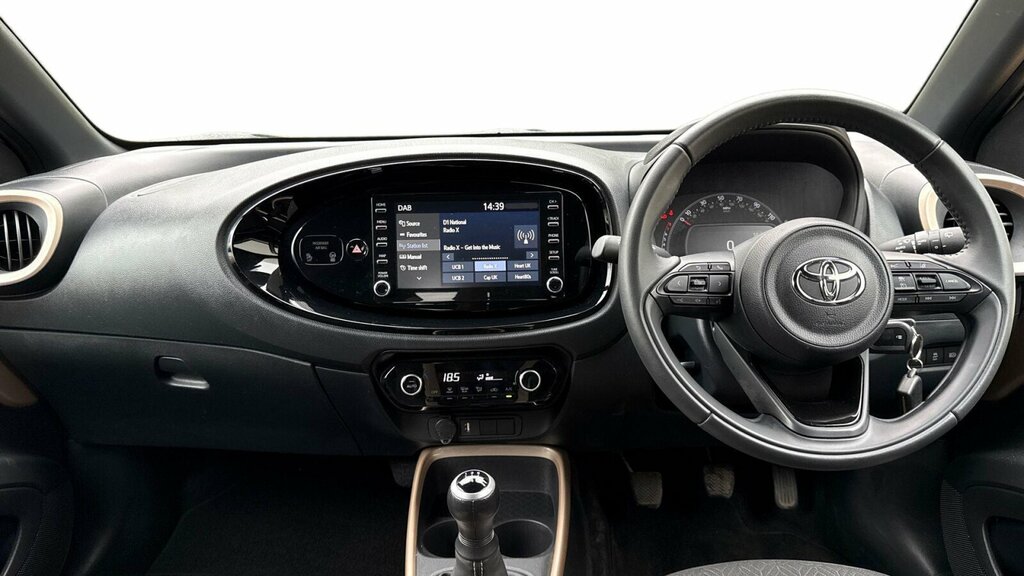 Toyota Aygo X 1.0 Vvt-i Edge Hatchback Euro 6 ND23XAC Beige #6