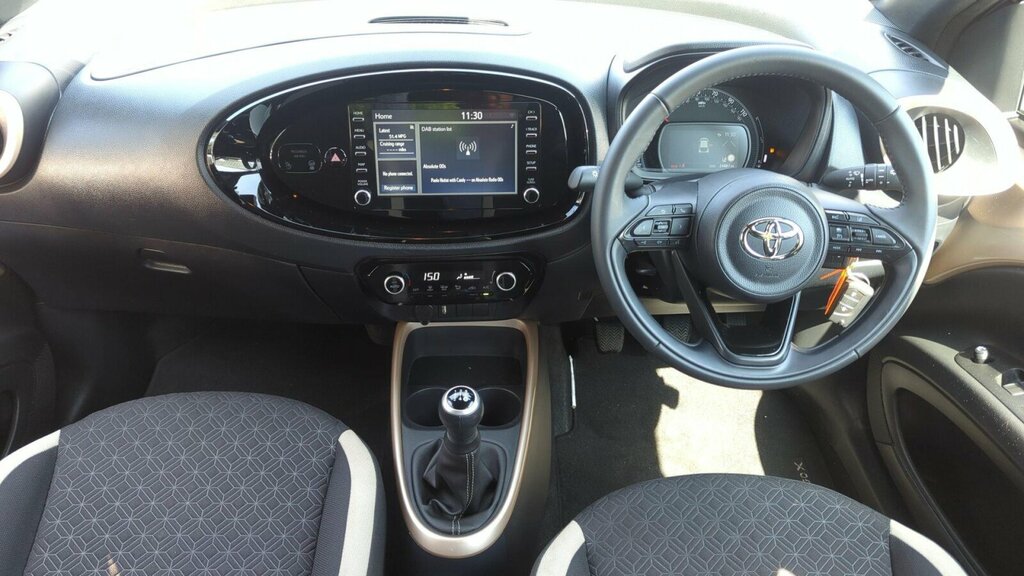 Toyota Aygo X 1.0 Vvt-i Edge Euro 6 Ss HK72YFT Beige #6