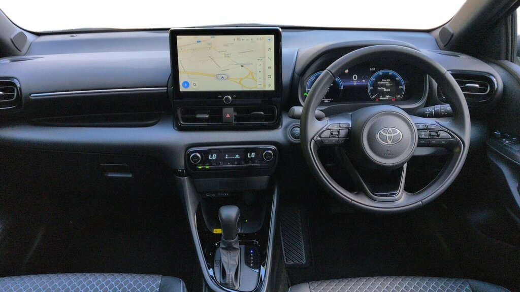 Toyota Yaris 1.5 Vvt-h Excel E-cvt Euro 6 Ss HN26FOP Silver #6