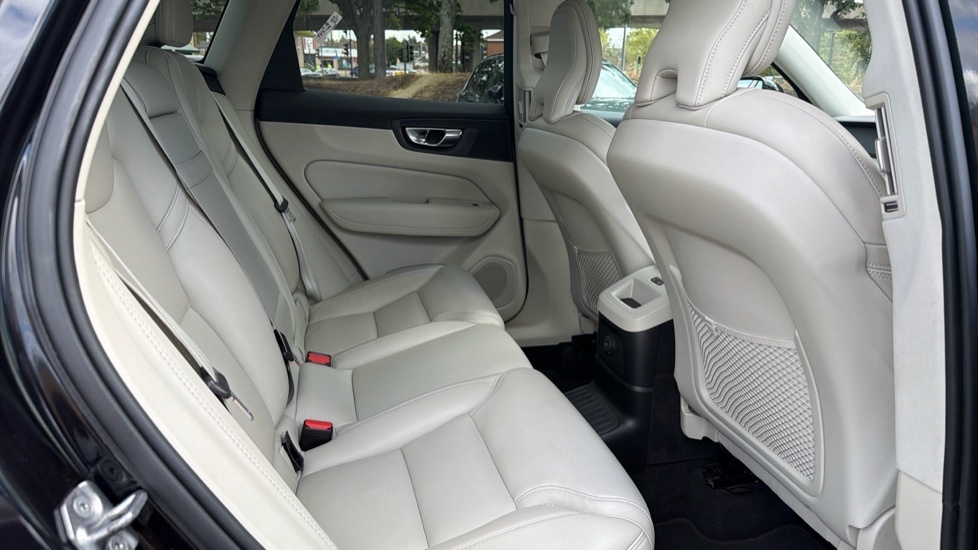 Volvo XC60 Recharge Inscription Pro, T8 Awd Plug-in Hybrid CA21DDL Black #6