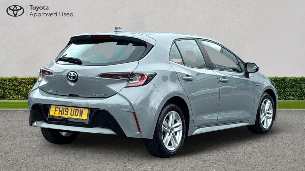 Toyota Corolla 1.8 Vvt-h Icon Tech Cvt Euro 6 Ss FH19UDW Grey #2