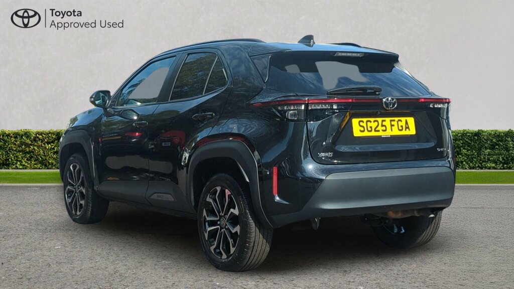 Toyota Yaris Cross 1.5 Vvt-h Design E-cvt Euro 6 Ss SG25FGA Black #4