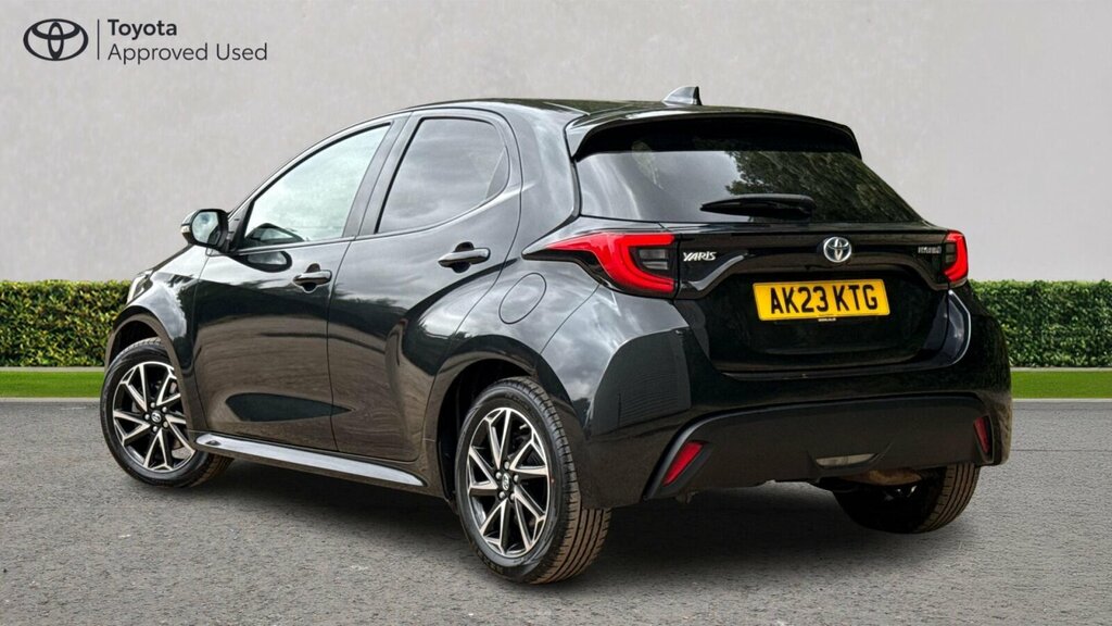 Toyota Yaris 1.5 Vvt-h Design Hatchback Hybrid E-cvt AK23KTG Black #4