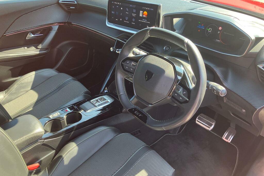 Peugeot e-2008 50Kwh Gt 11Kw Charger Red #6