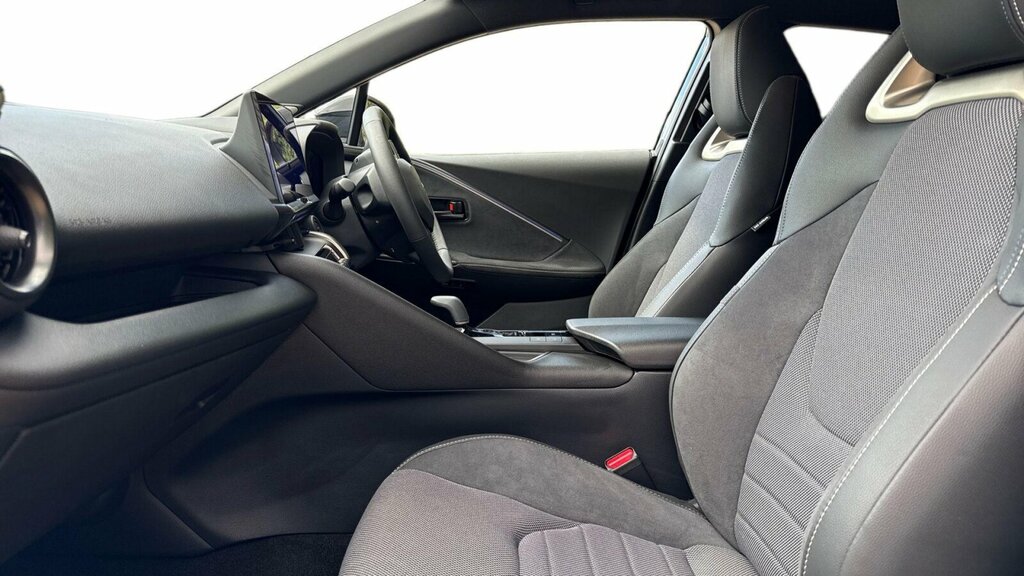 Toyota C-Hr 2.0 Vvt 13.6Kwh Excel Suv Plug-in Hybri #5