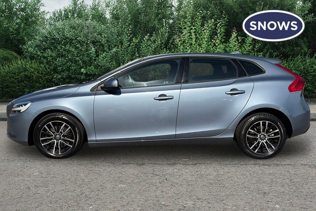 Volvo V40 2.0 T2 Momentum Nav Plus Euro 6 Ss Blue #6