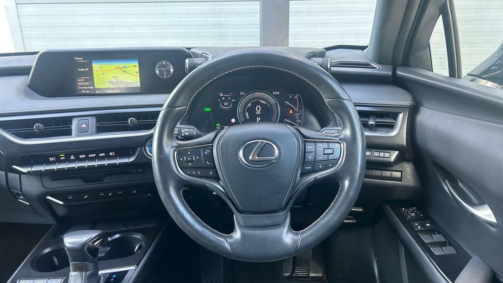Lexus UX 300E 150Kw 54.3 Kwh E-cvt Takumi Pack Silver #7