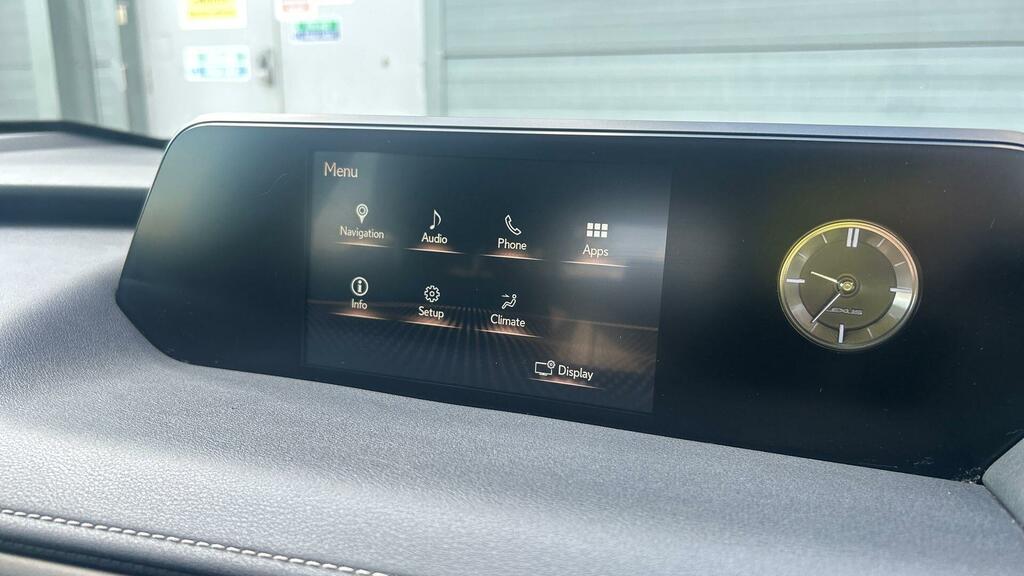 Lexus UX 300E 150Kw 54.3 Kwh E-cvt Takumi Pack Silver #33