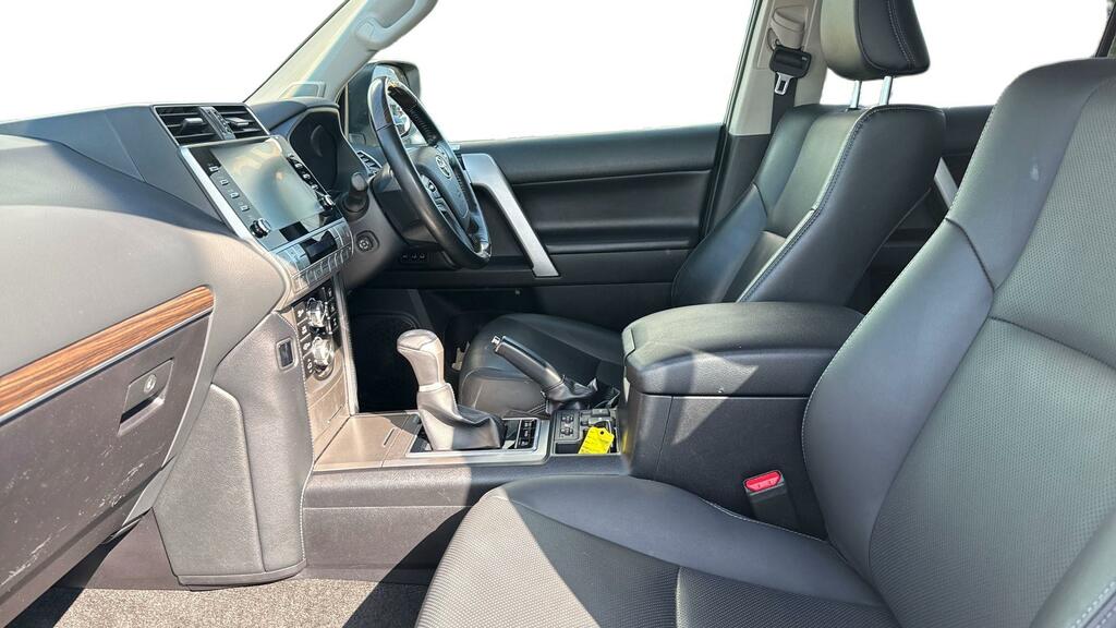 Toyota Land Cruiser 2.8D Invincible 4Wd Euro 6 Ss 7 Seat White #5