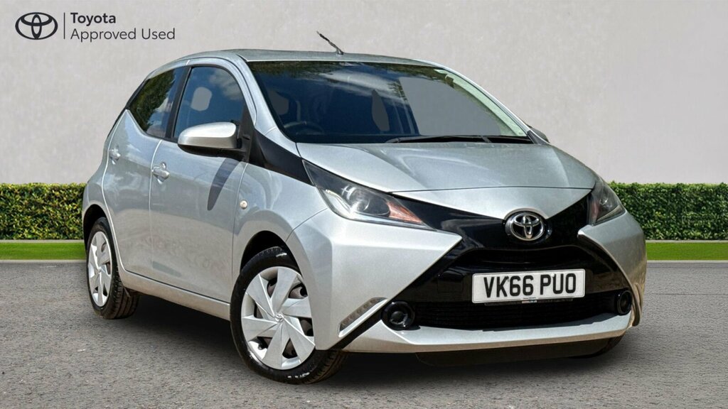 Toyota Aygo 1.0 Vvt-i X-play Hatchback Euro Silver