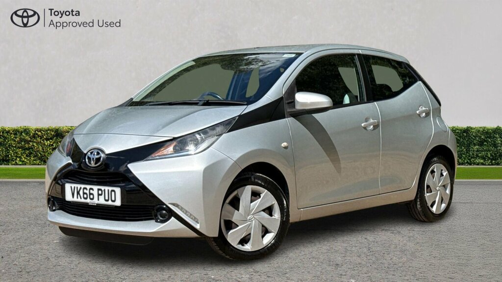 Toyota Aygo 1.0 Vvt-i X-play Hatchback Euro VK66PUO Silver #3