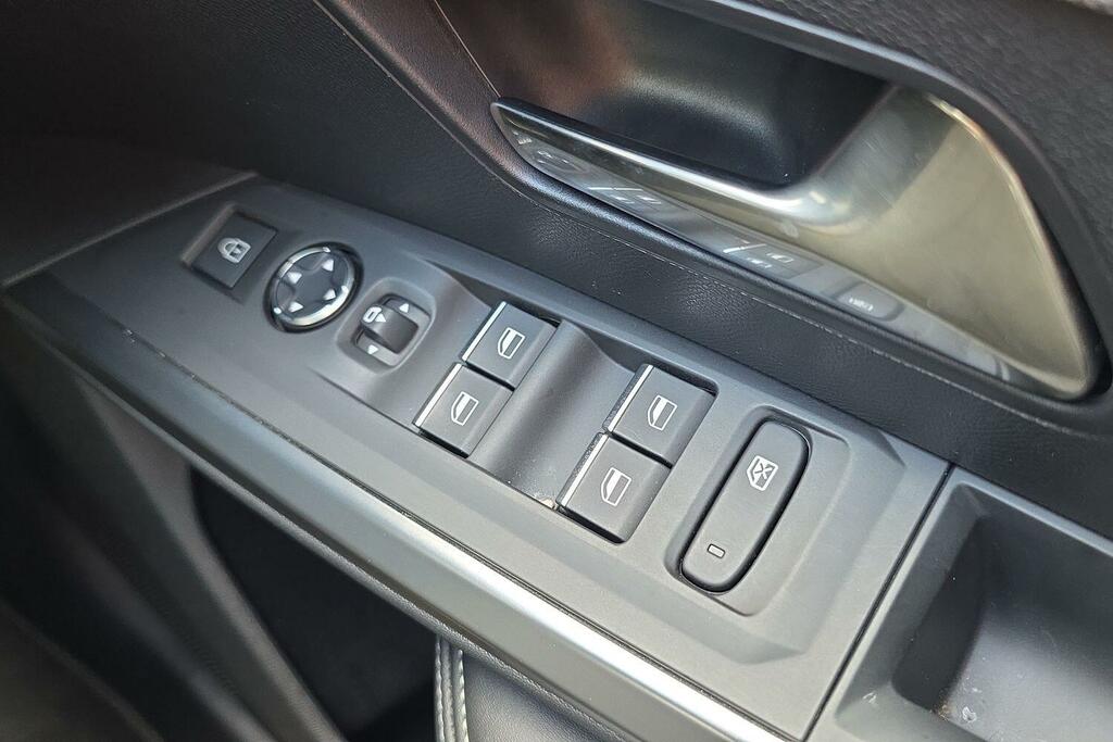 Peugeot 5008 Suv Grey #28