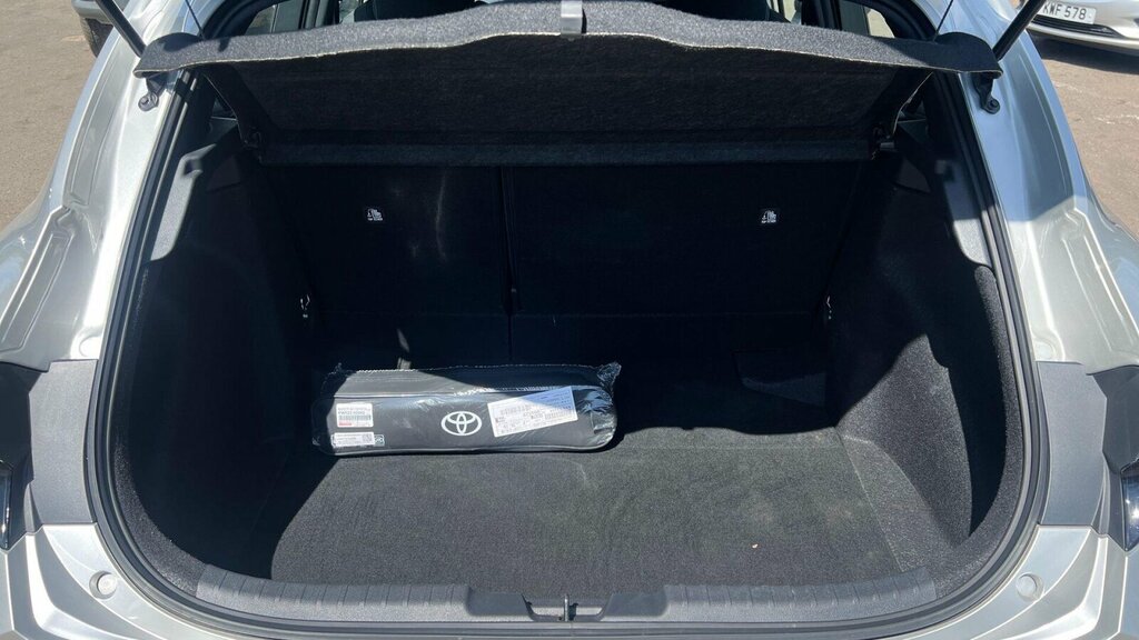 Toyota Corolla 2.0 Hybrid Excel Cvt Silver #13