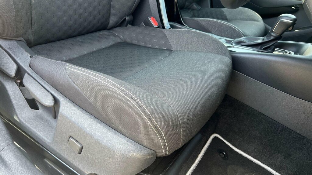 Toyota Corolla 2.0 Hybrid Excel Cvt Silver #17