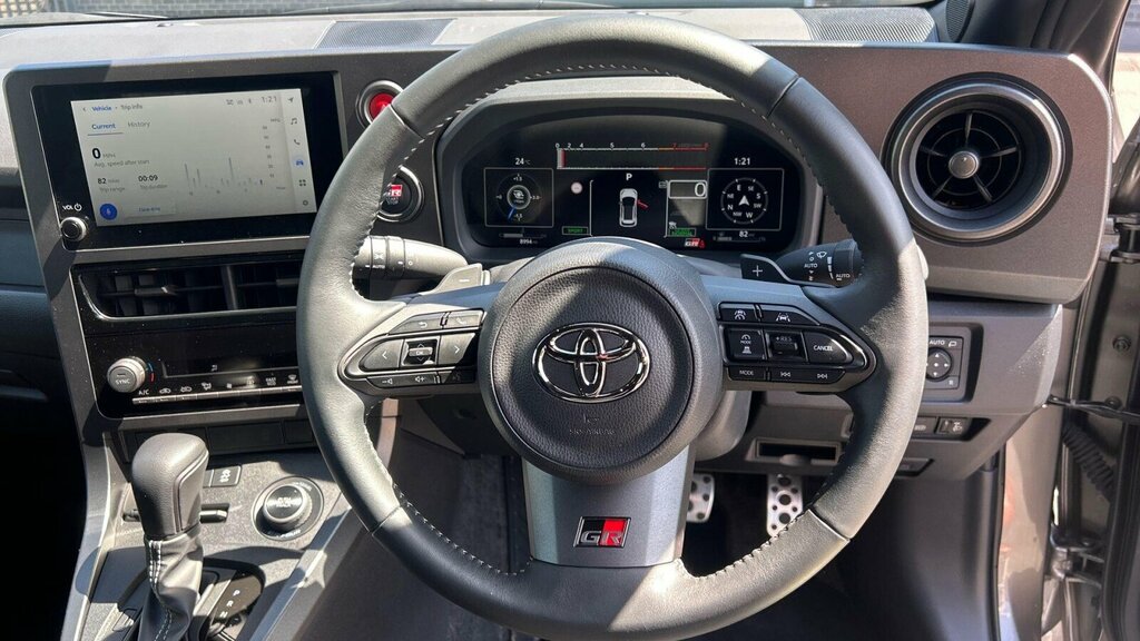 Toyota Yaris Icon Black #10