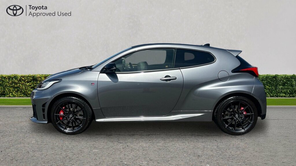 Toyota Yaris Icon Black #25
