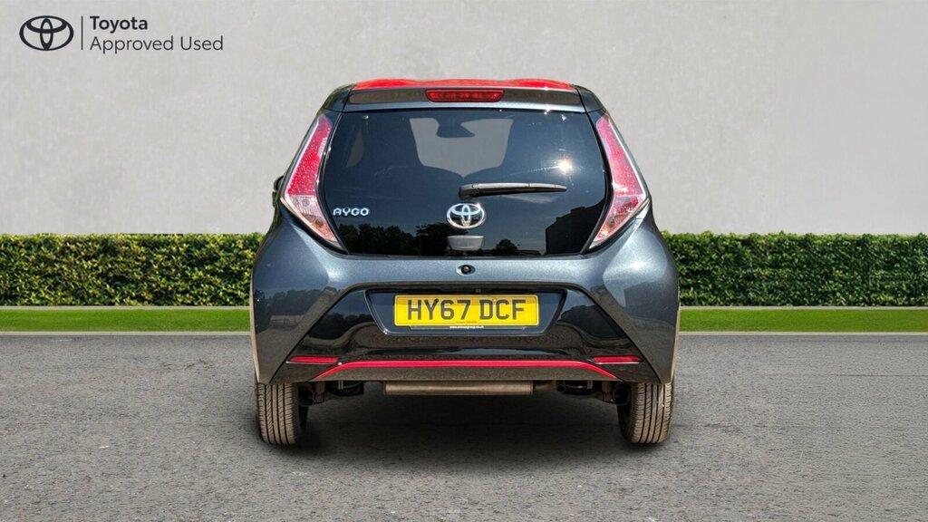 Toyota Aygo 1.0 Vvt-i X-play X-shift E Red #27