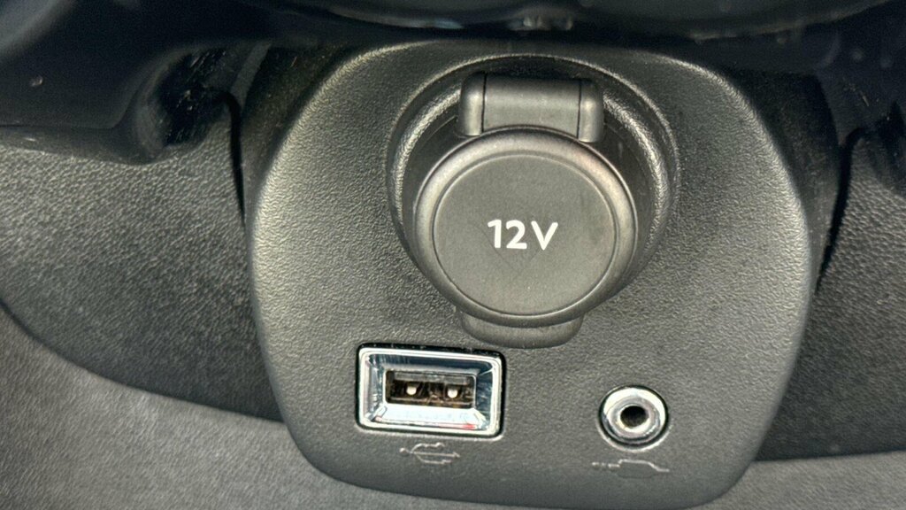 Toyota Aygo 1.0 Vvt-i X-play X-shift E Red #44