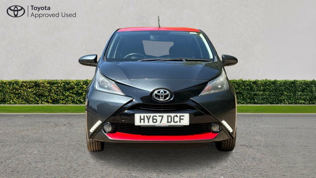 Toyota Aygo 1.0 Vvt-i X-play X-shift E Red #23