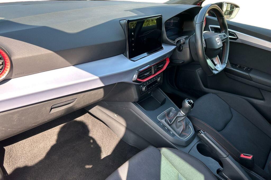 Seat Ibiza 1.0 Tsi 110 Fr HT23LXU Red #2