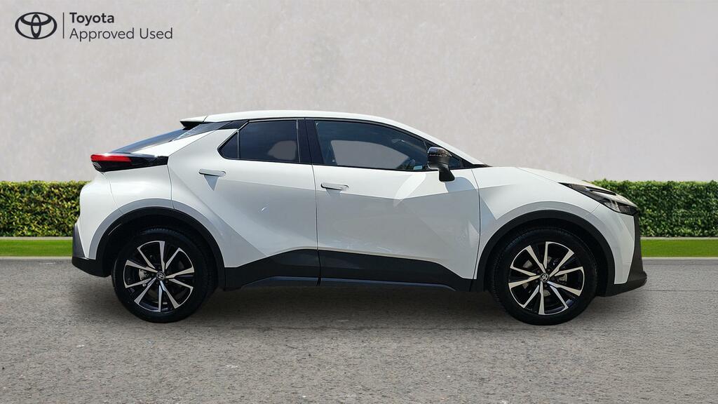 Toyota C-Hr Design White #24