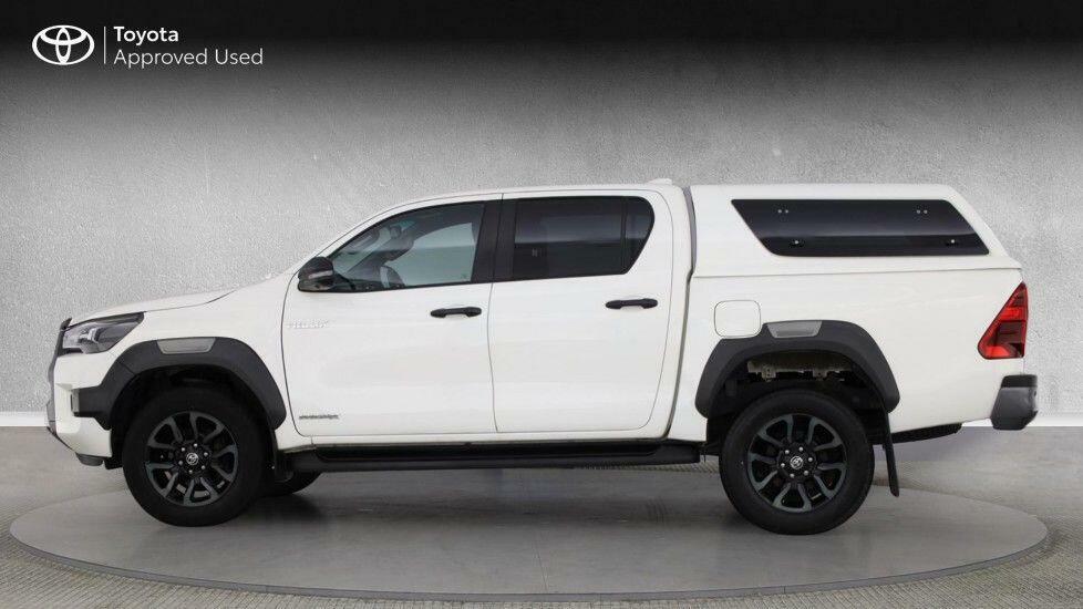 Toyota HILUX 2.4 D-4d Active Pickup Double Cab White #22
