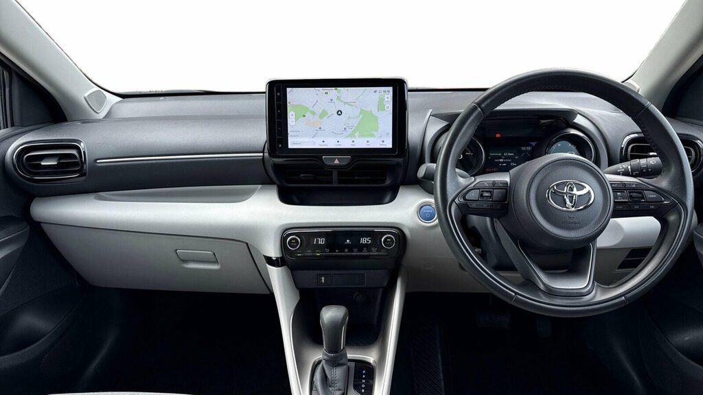 Toyota Yaris 1.5 Vvt-h Excel Hatchback Hybrid E-cvt White #6