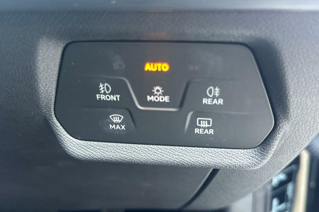 Cupra Formentor 1.5 Ehybrid 25.8Kwh Vz1 Suv Plug In Hyb Black #40