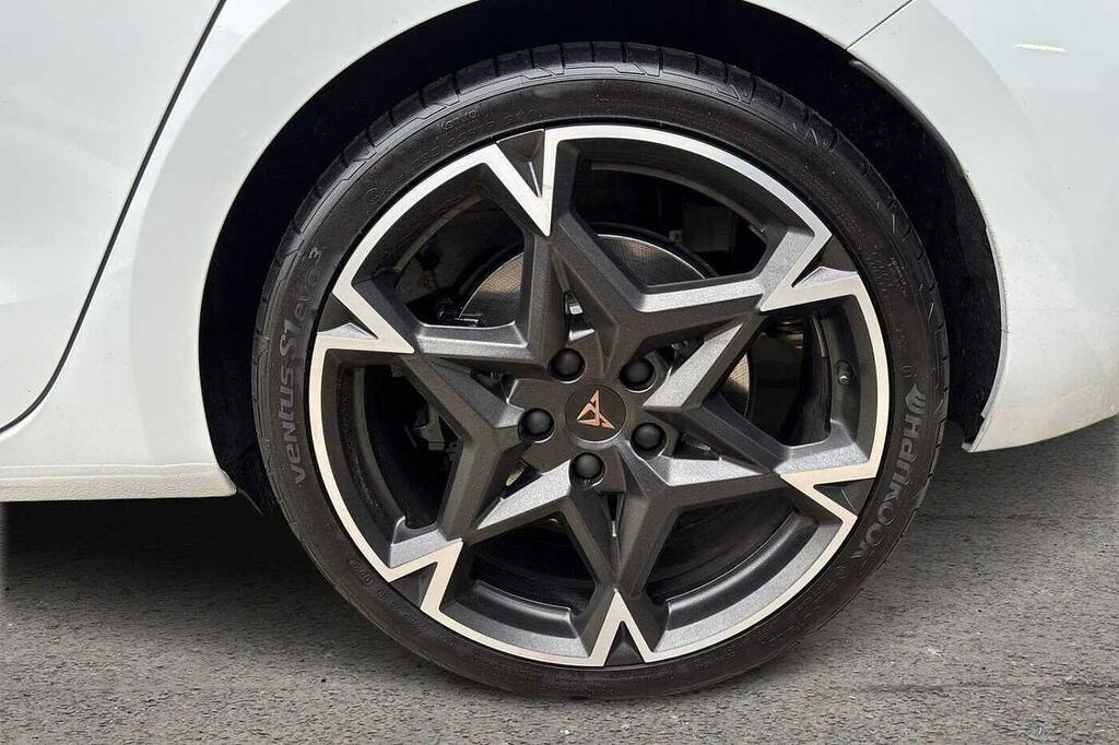 Cupra Leon 2.0 Tsi 300 Vz1 Dsg White #5