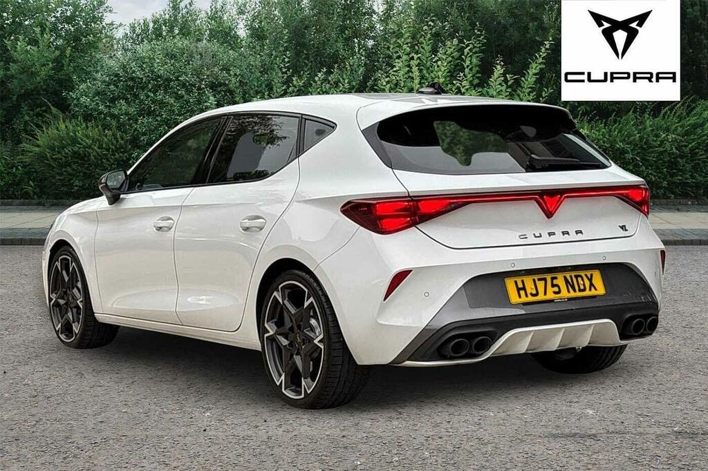 Cupra Leon 2.0 Tsi 300 Vz1 Dsg White #3