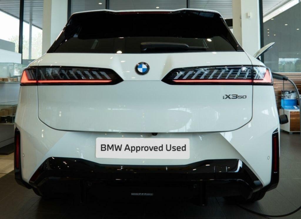 BMW iX3 50 108.7Kwh M Sport Pro Xdrive White #2