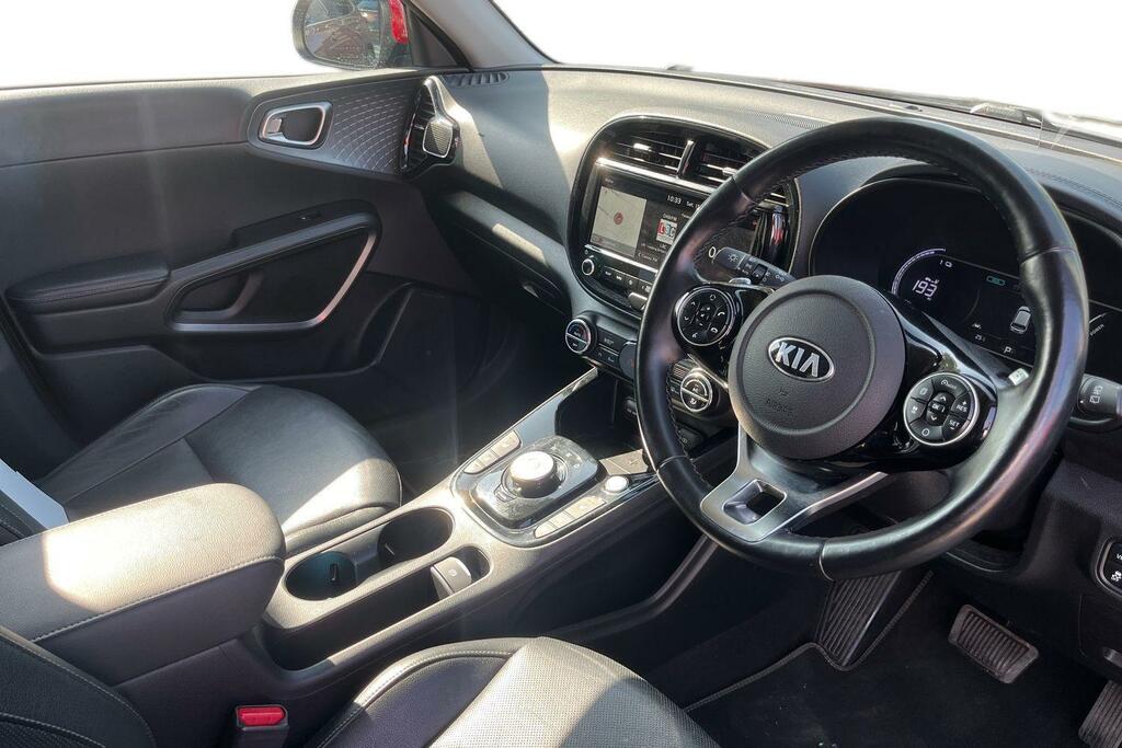 Kia Soul 64Kwh First Edition Black #6